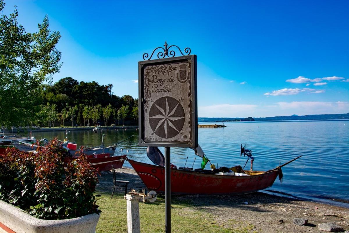 Mansarda Sul Lago A Marta Exteriér fotografie
