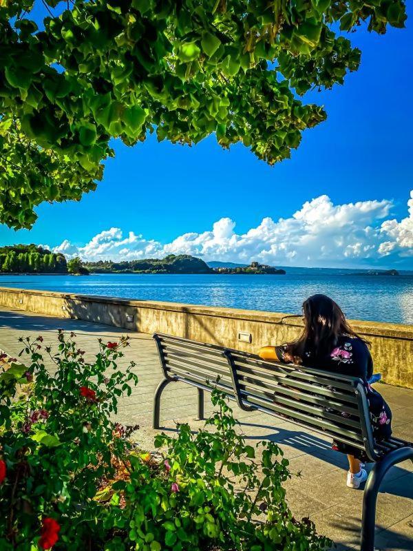 Mansarda Sul Lago A Marta Exteriér fotografie