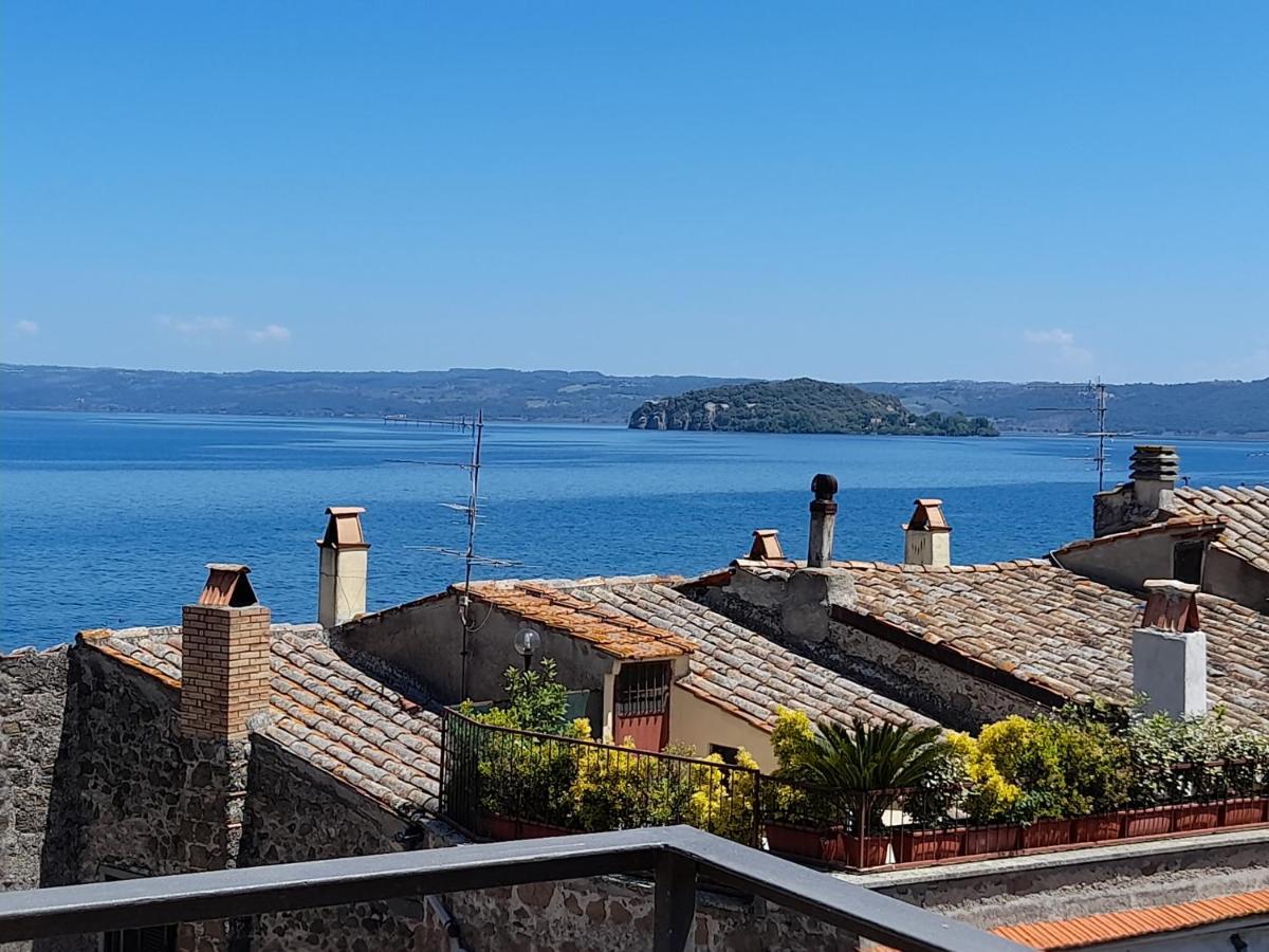Mansarda Sul Lago A Marta Exteriér fotografie